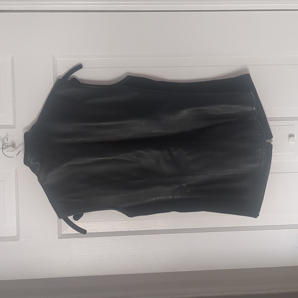 Leather vest - Picture 5 of 5